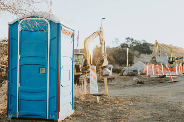 Best Porta potty delivery and setup  in Urbandale, IA